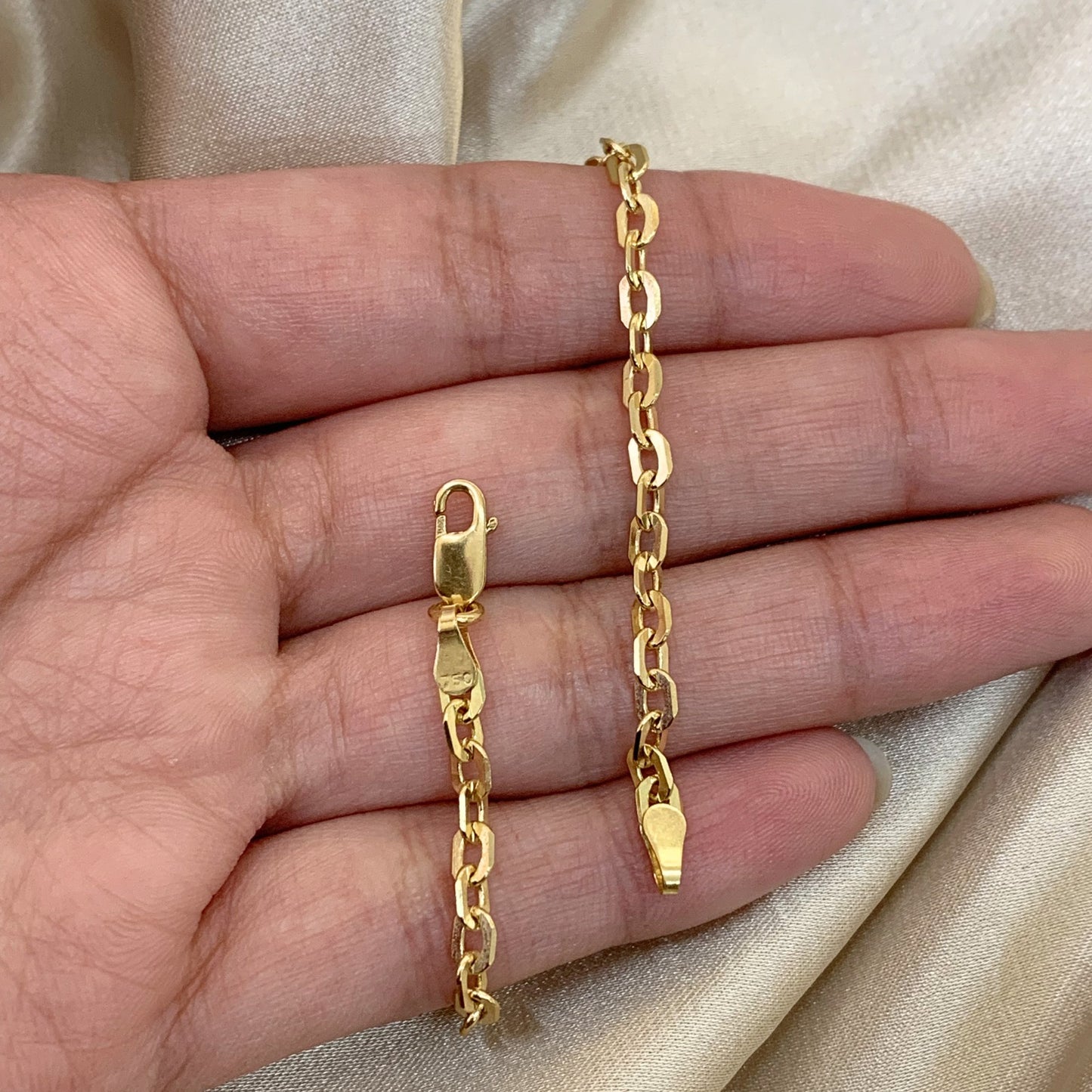 Pulseira Cartier Curta em Ouro Amarelo 18K