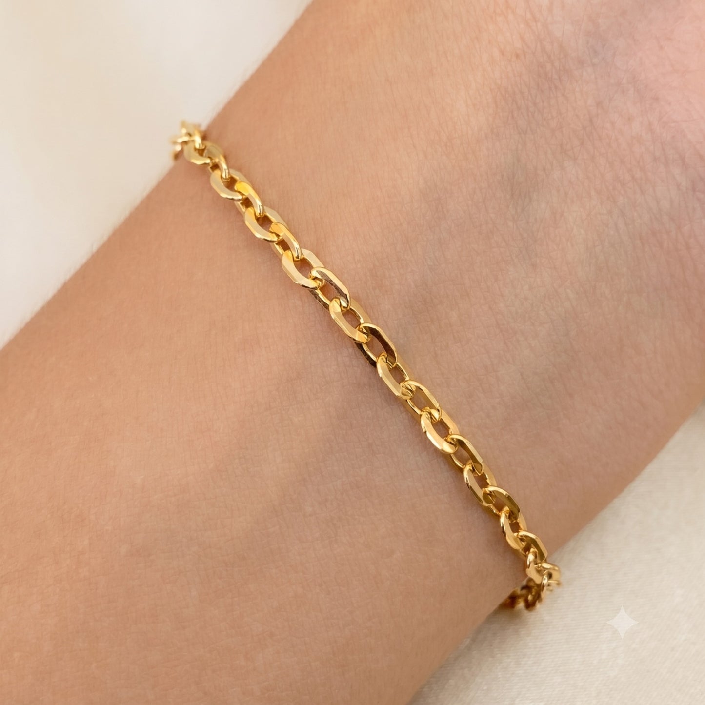Pulseira Cartier Curta em Ouro Amarelo 18K