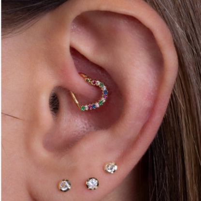 Piercing Daith Coração em Ouro Amarelo 18k-750 - Orelha Direita Cartilagem