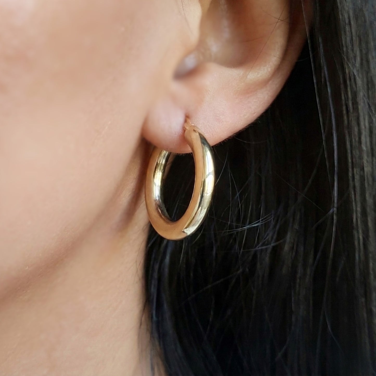 Brinco Argola Redonda Tubular em Ouro Amarelo 18k, 24mm