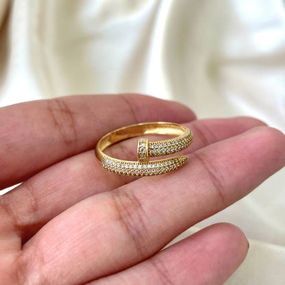 Anel Prego Cravejado em Ouro Amarelo 18K-750