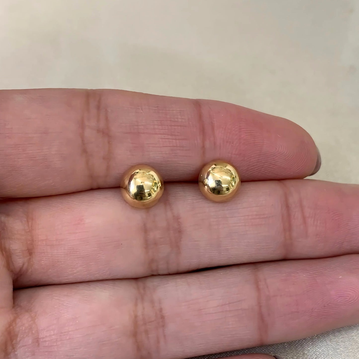 Brinco Meia Bola em Ouro Amarelo 18k-750