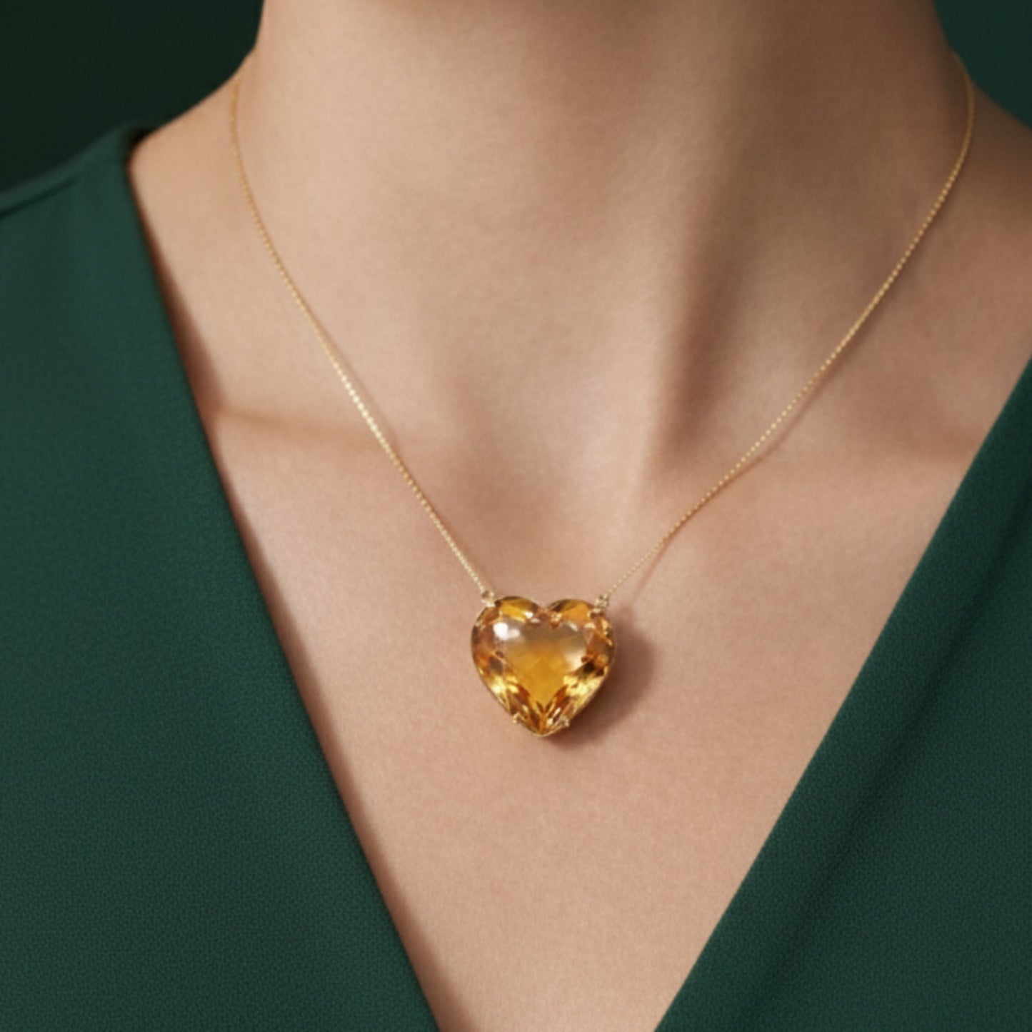 Gargantilha Coração de Cirtino em Ouro Amarelo 18K-750