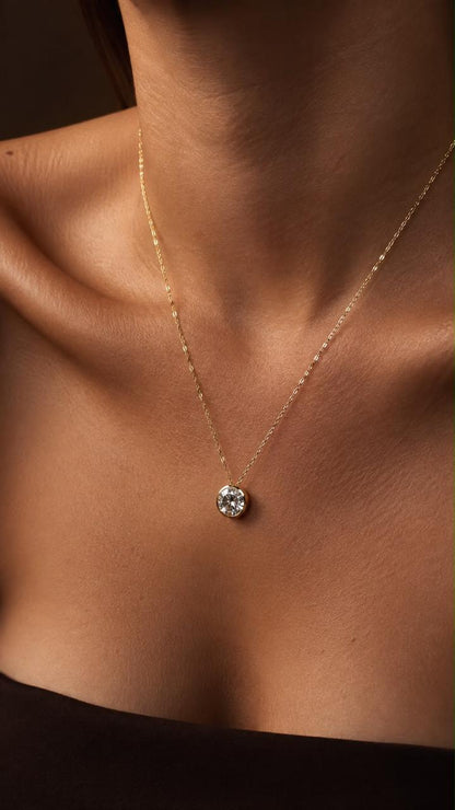 Gargantilha em ouro amarelo 18k, malha americana com 45 cm e moissanite de 5mm