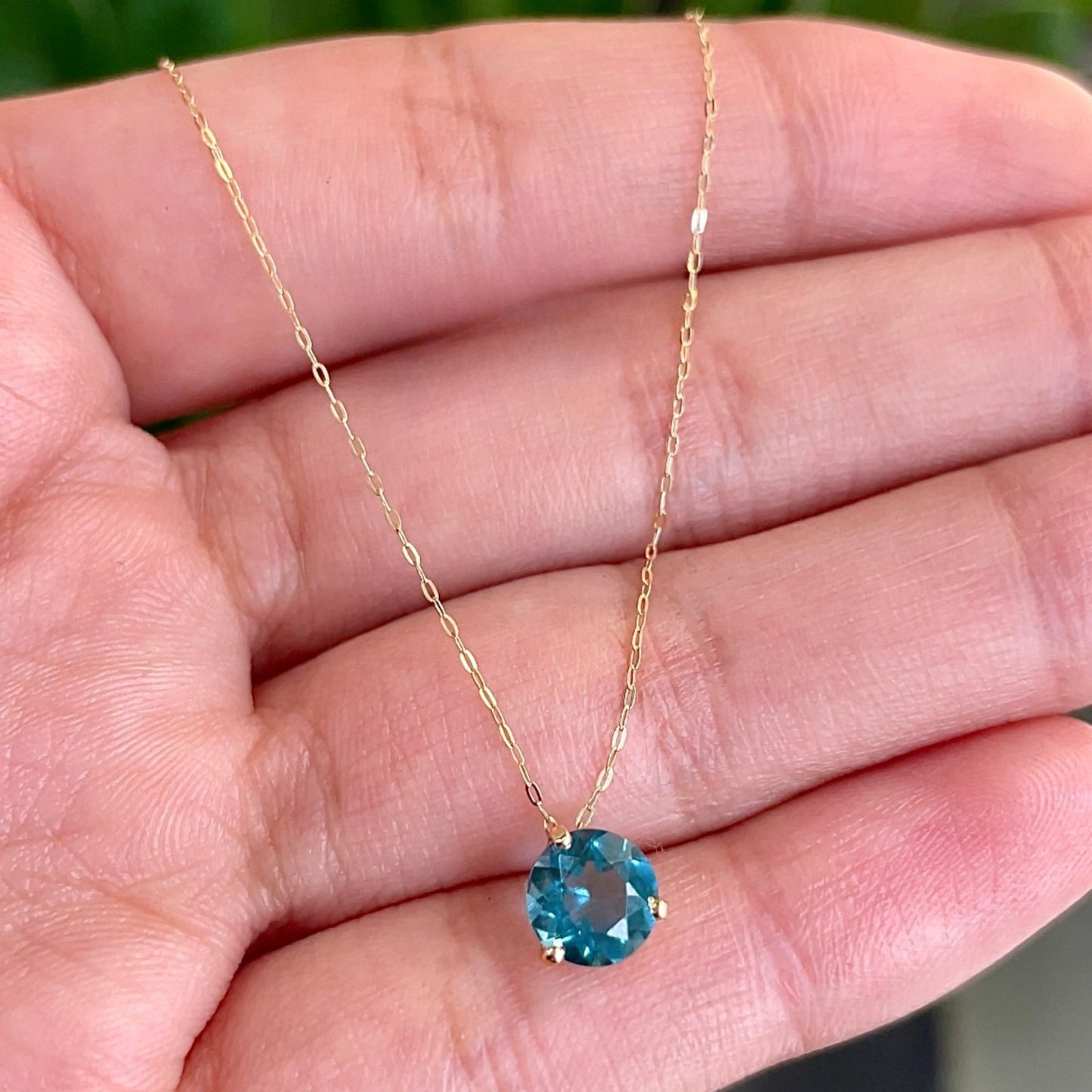 Gargantilha Ocean em Ouro Amarelo 18k, com topázio london