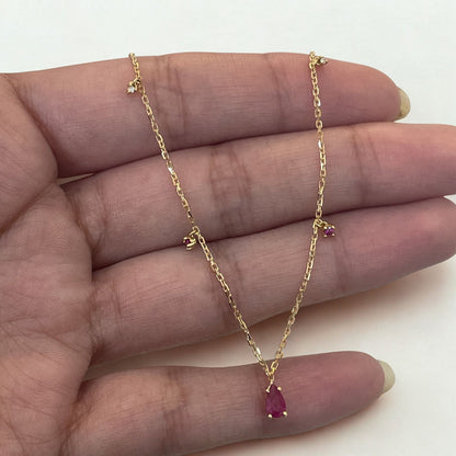 Gargantilha Scarlett em Ouro Amarelo 18K, com rubis e brilhantes - Coleção Uniki