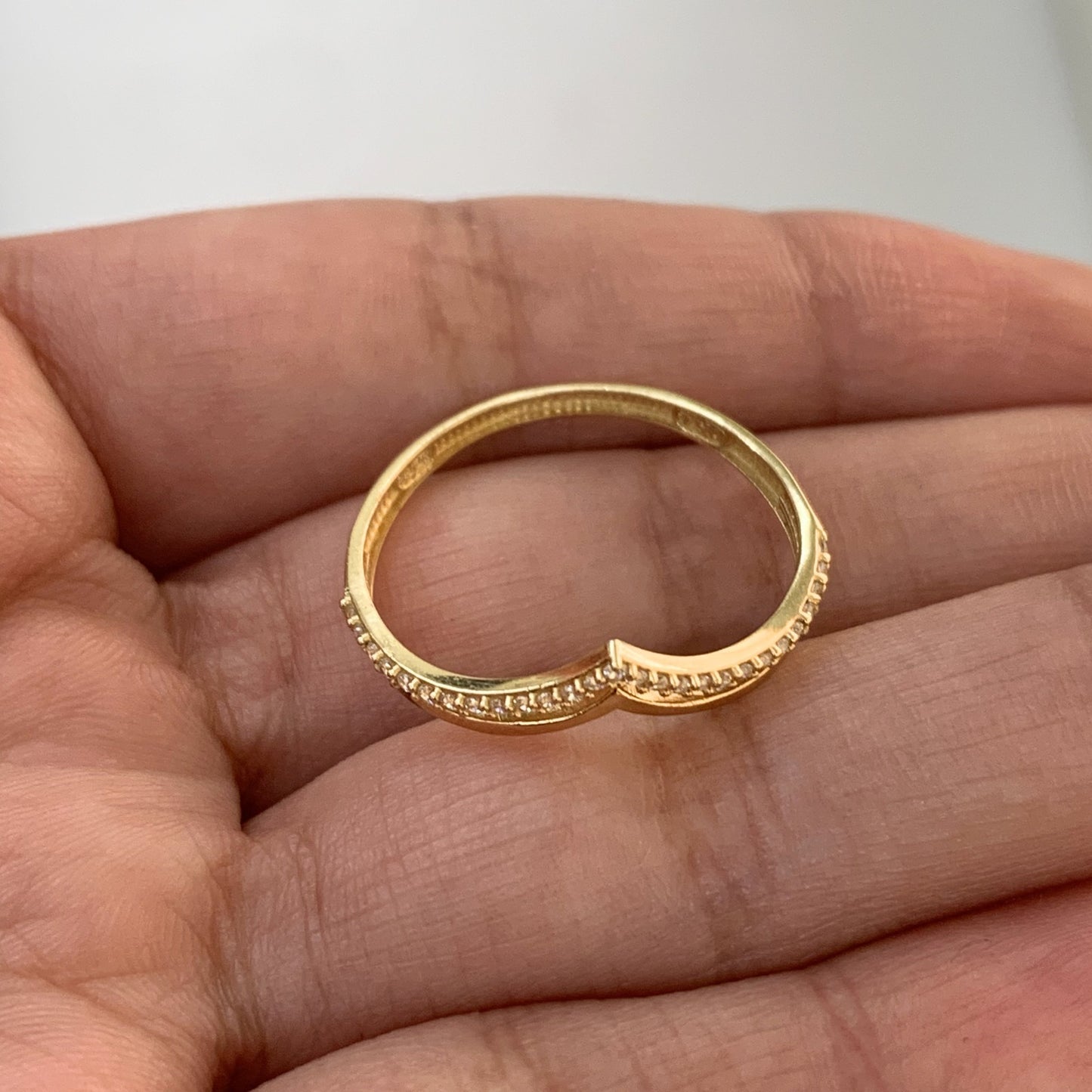 Anel Double V em Ouro Amarelo 18K-750