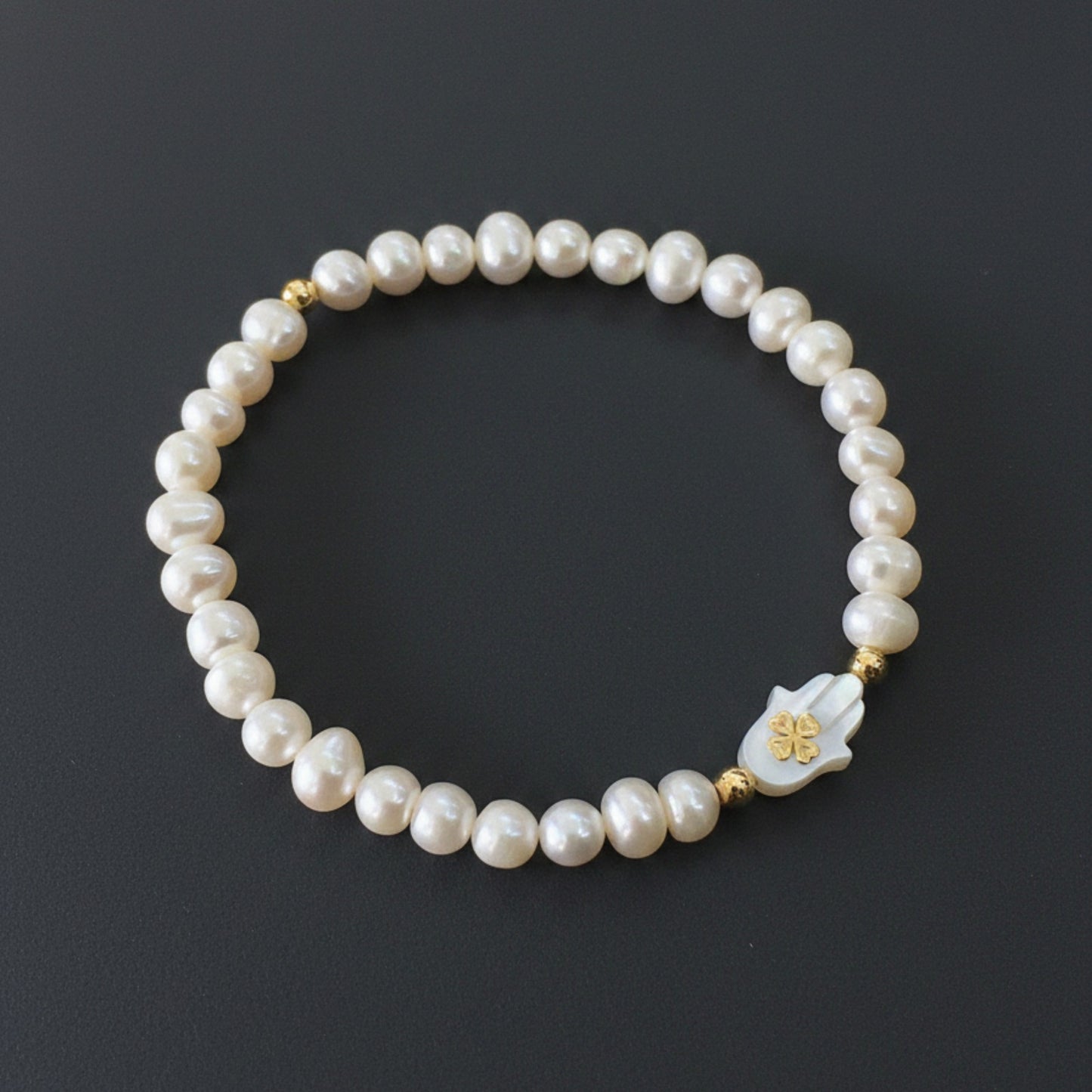 Pulseira de Mão de Hamsa em Madrepérola e Pérolas Barrocas em Ouro 18K-750
