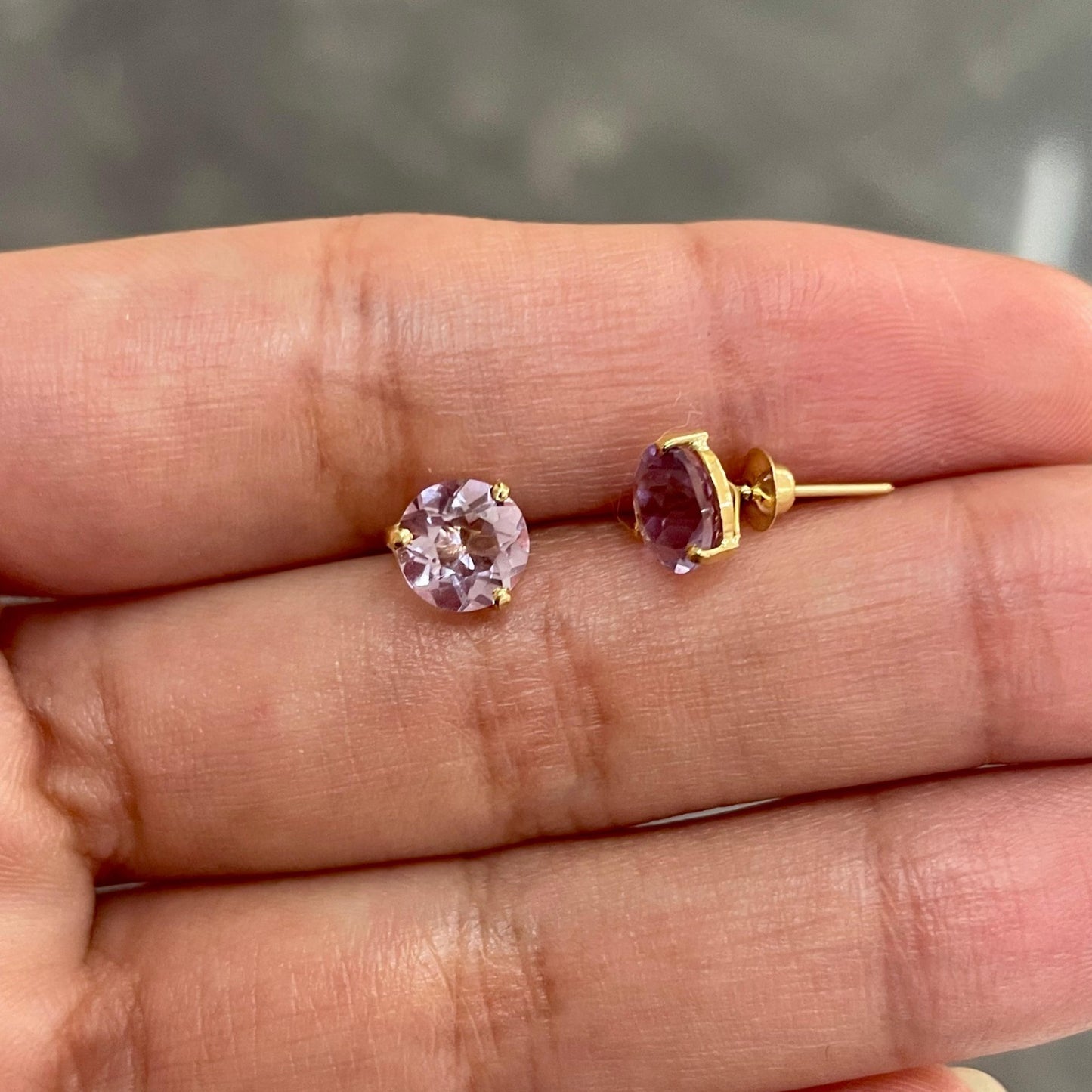 Brinco Satori em Ouro Amarelo 18K, com ametista