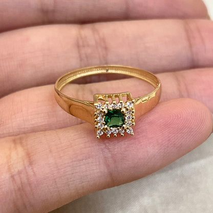 Anel Dream em Ouro Amarelo 18K-750, com zircônias