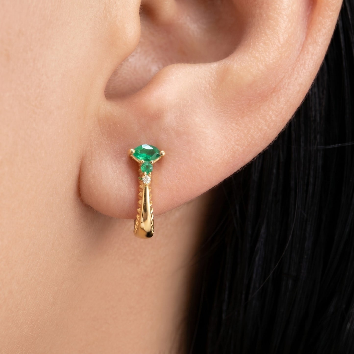 Brinco em Ouro Amarelo 18K - Coleção Desabrochar