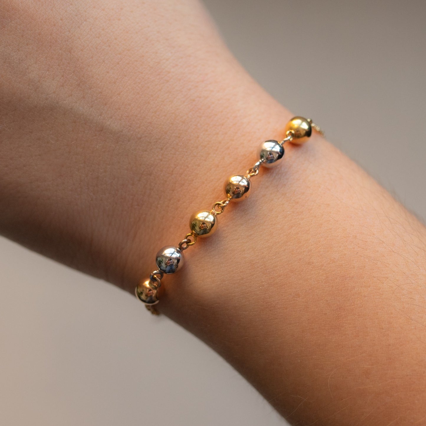 Pulseira 13 Bolas Tricolores em Ouro Amarelo 18k-750