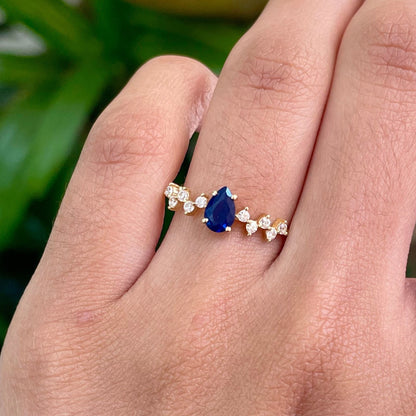 Anel Belle Nuit em Ouro Amarelo 18K-750, com zircônias