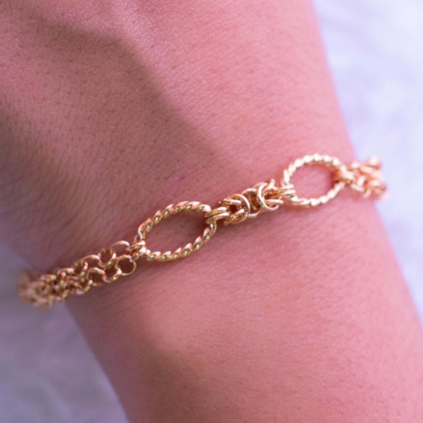 Pulseira Elo Twist em Ouro Amarelo 18k-750