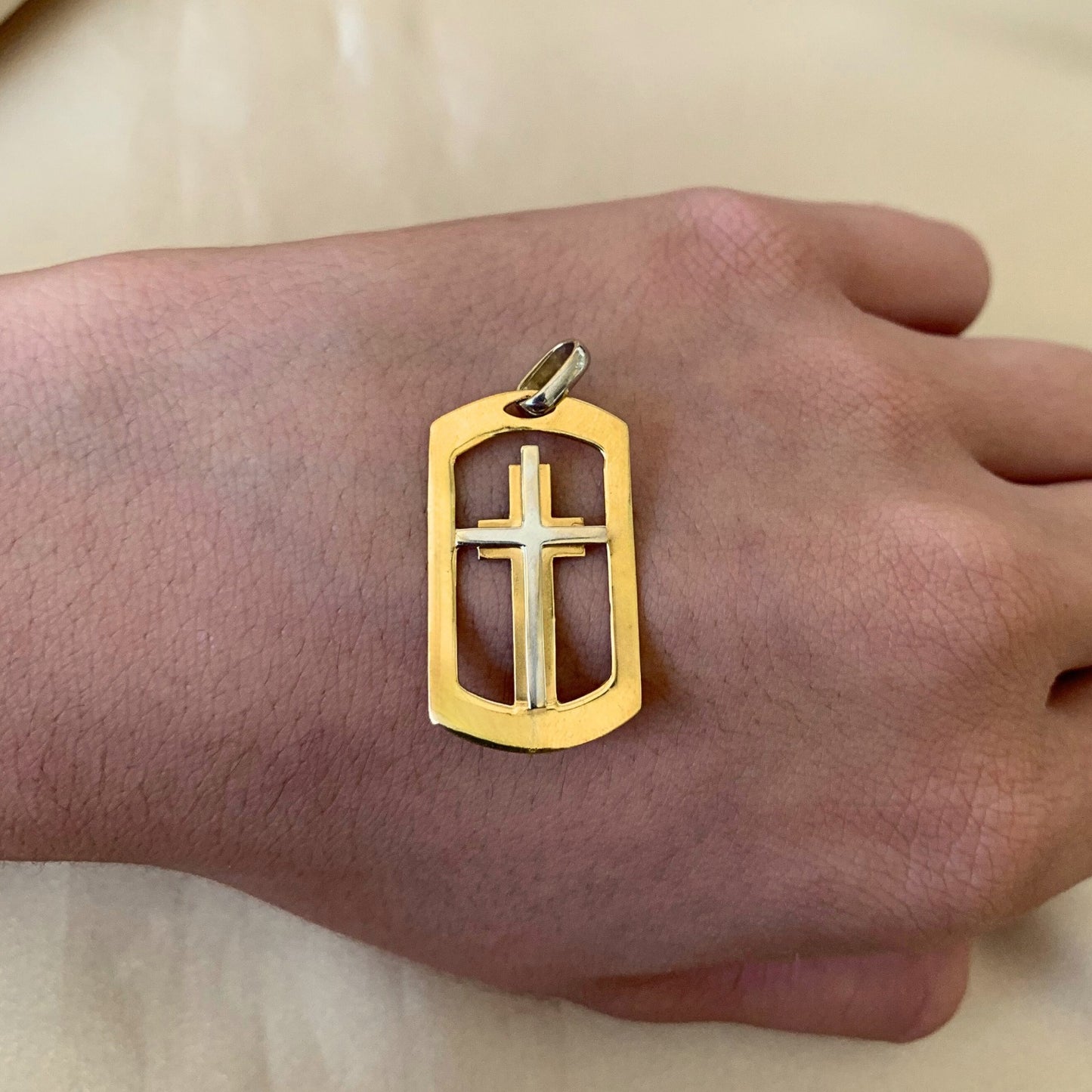 Pingente Cruz Tubulada Bicolor em Ouro 18K-750